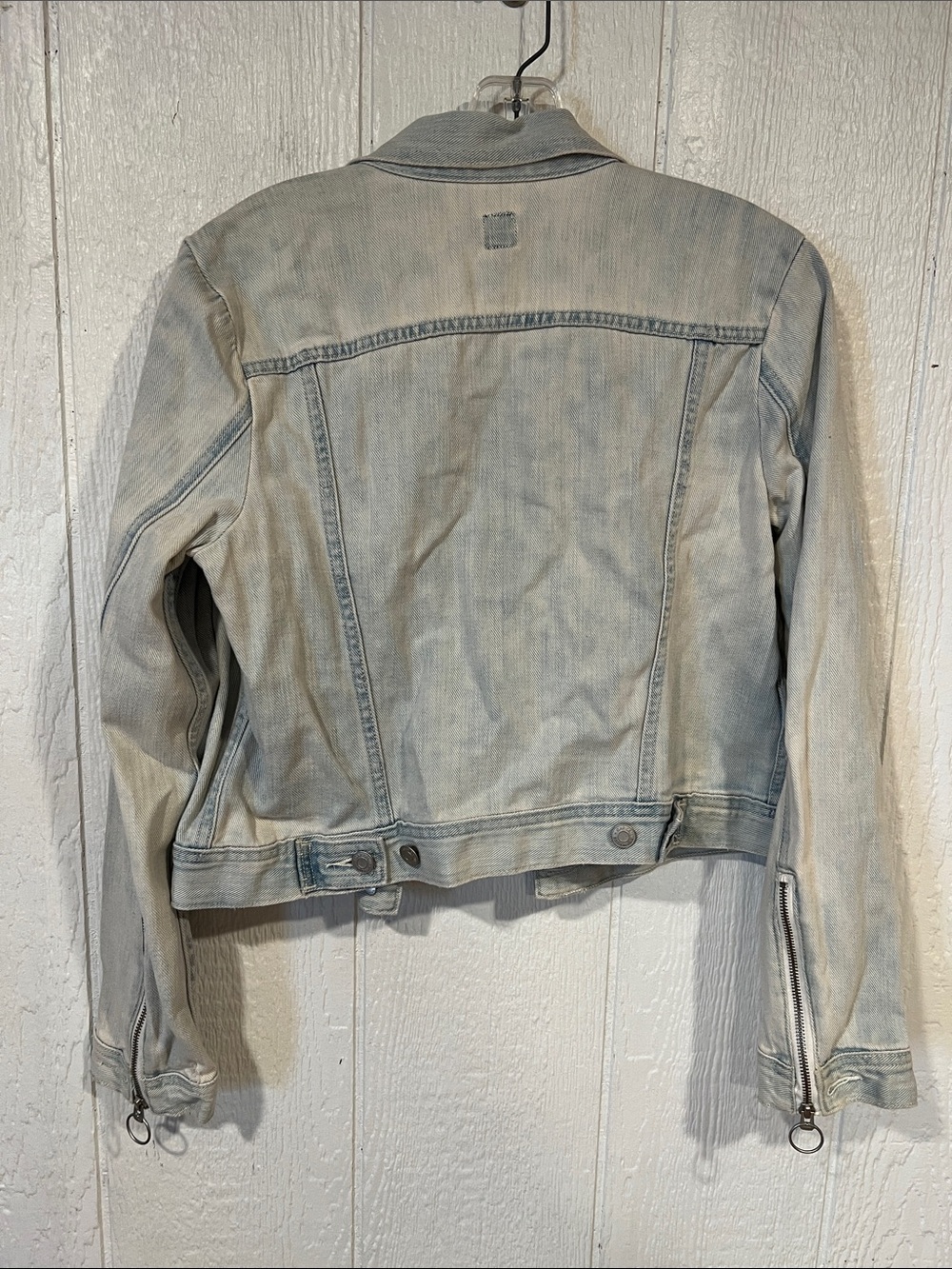 GAP Women's Faded Light Blue Denim Jacket - Picture 4 of 4